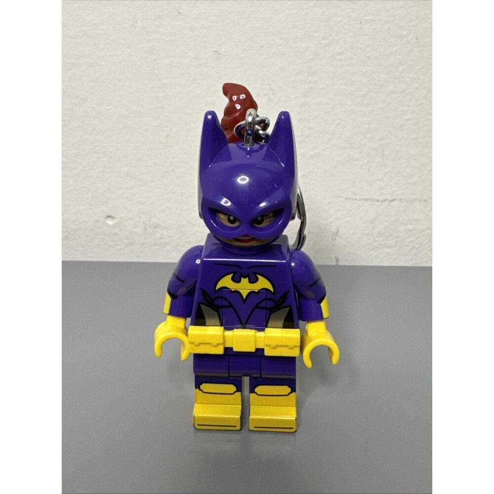 LEGO® Batman Movie Batgirl Keychain Light (KE104). Works. Fast Shipping.
